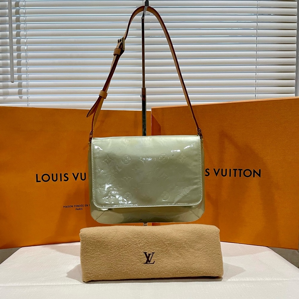 LOUIS VUITTON THOMPSON STREET MONOGRAM SHOULDER BAG ⭐️♥️👜